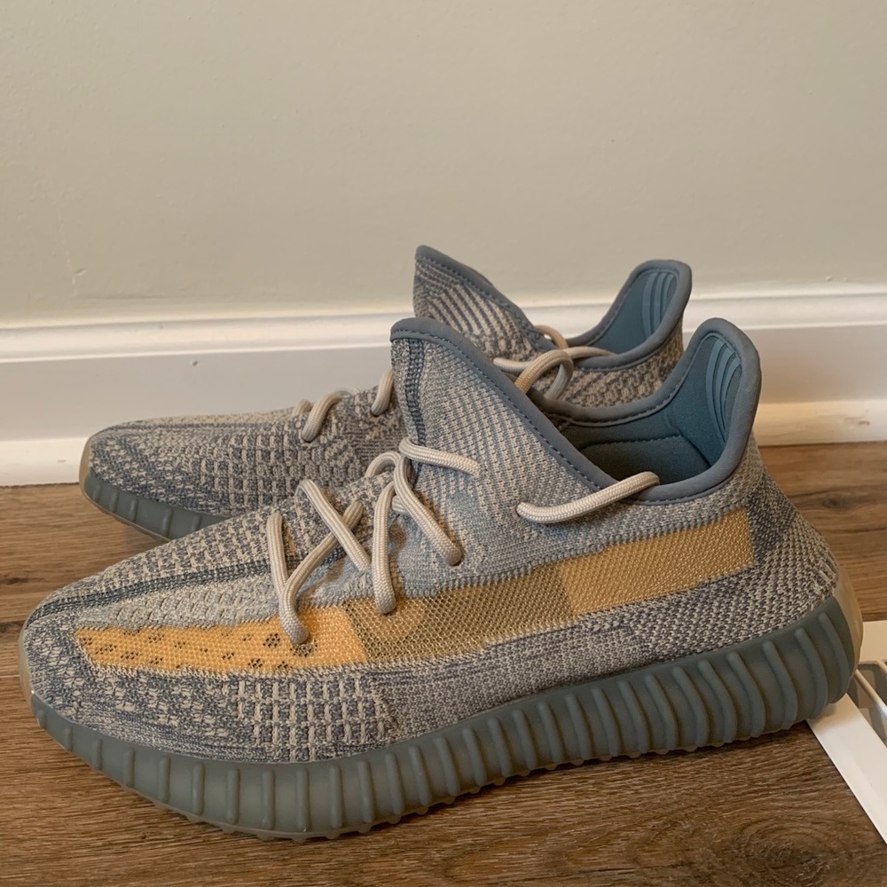 Yeezy 350v2 Israfil